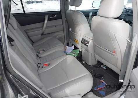 2013 Toyota Highlander Se V6 from USA, damaged, VIN 5TDBK3EH2DS276637